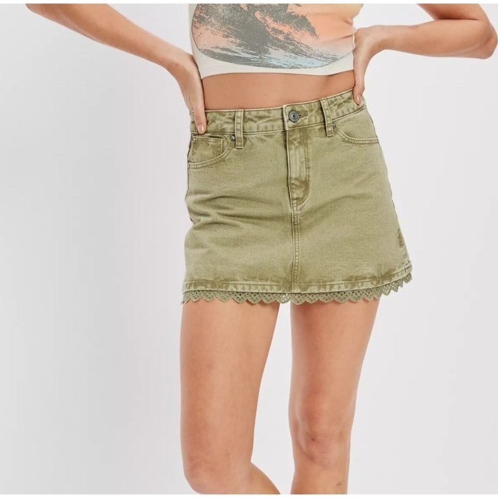 American Eagle Women's Green Hi-Rise A-Line Mini Denim Skirt Sz 6 Lace Trim Y2K